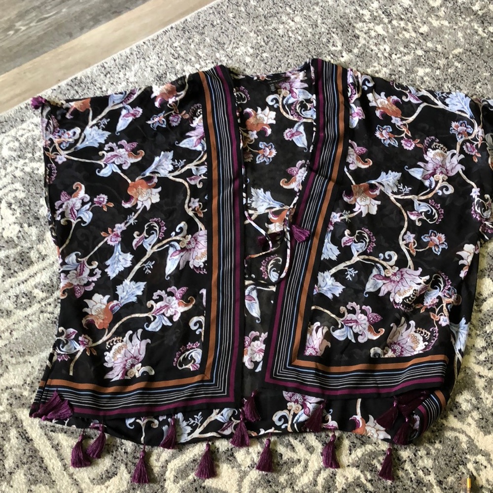 White House BlackMarket sheer kimono